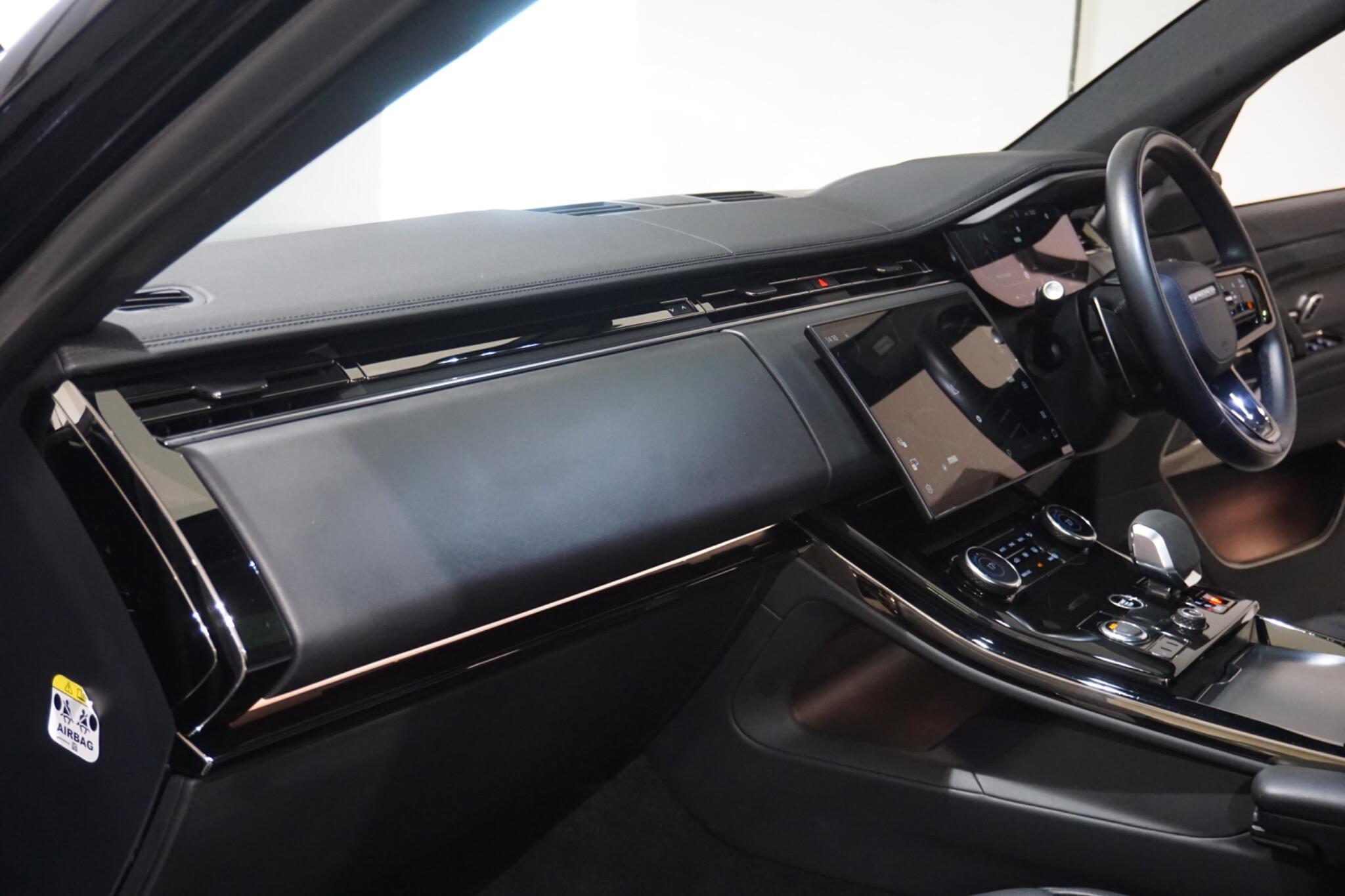 Land Rover Range Rover Sport 3.0 D300 MHEV Dynamic SE SUV 5dr Diesel Auto 4WD Euro 6 (s/s) (300 ps)